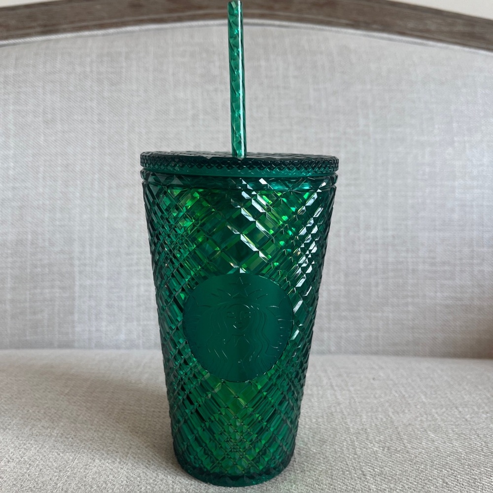 Starbucks‎ Holiday 2022 Iridescent Green Jeweled Diamond Cold Cup Tumbler 16oz